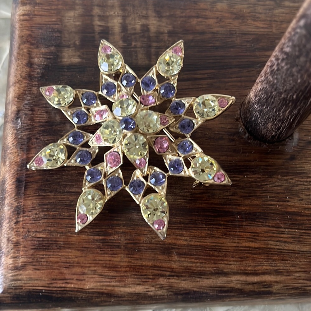 Vintage Graziano Starburst Brooch